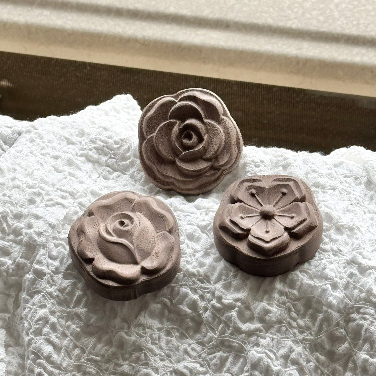 Set of 3 Woodland Blossom Oil Diffusers-1