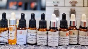 Introduction to natural perfumery-beginner level.